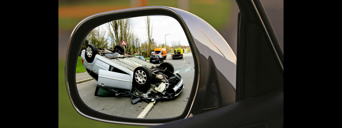 Pais de adolescente que causou acidente de trânsito devem indenizar vítima